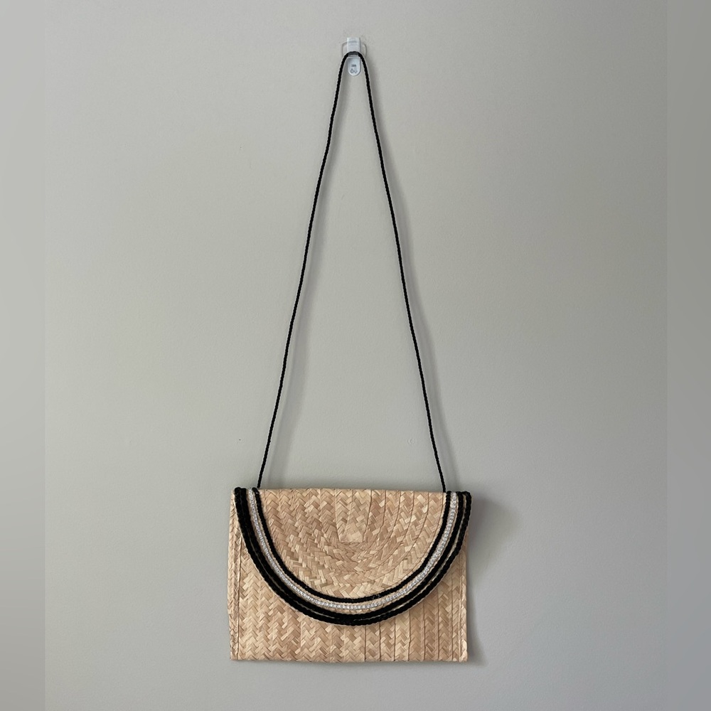 Mexican straw clutch, hand made.